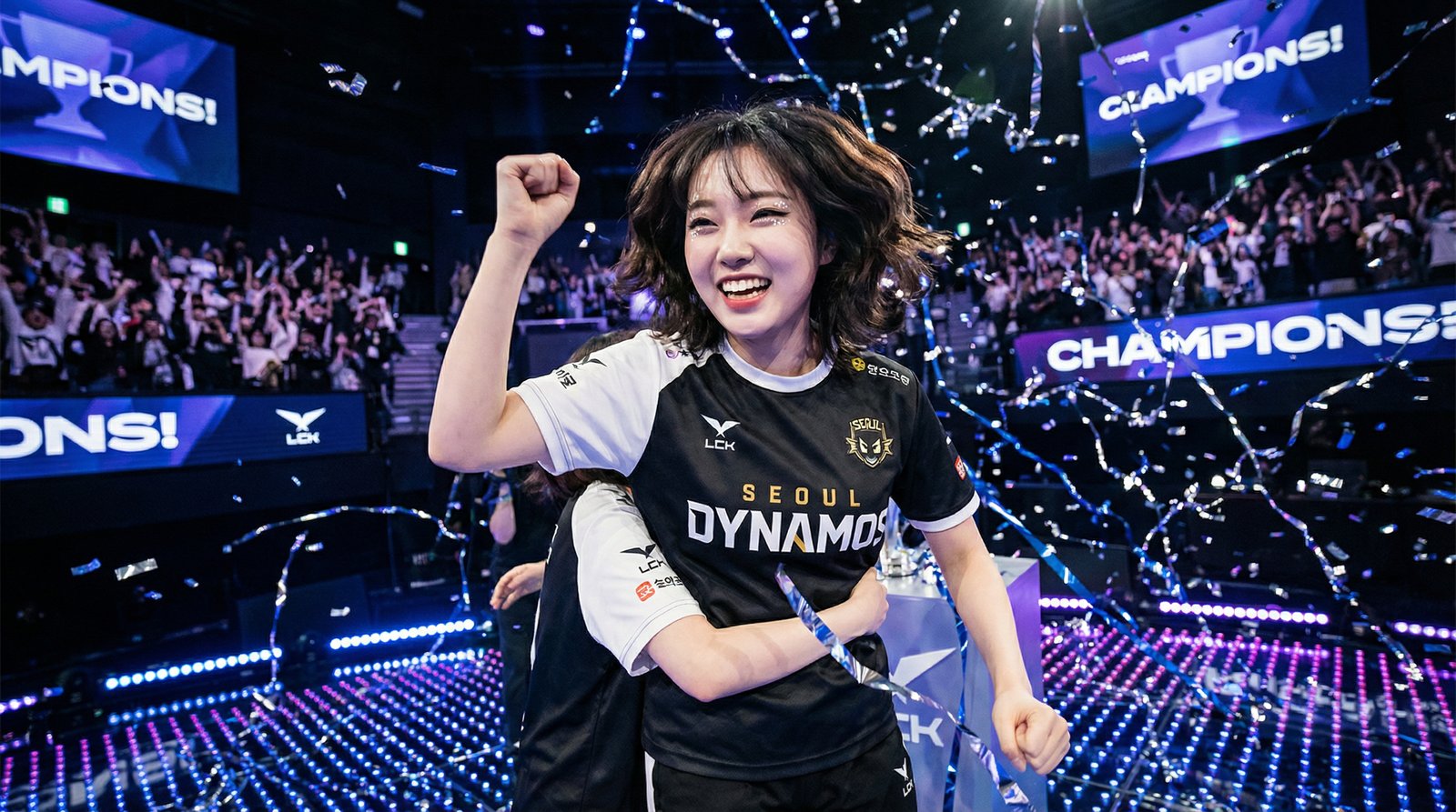 韩国女团电竞赛事视频